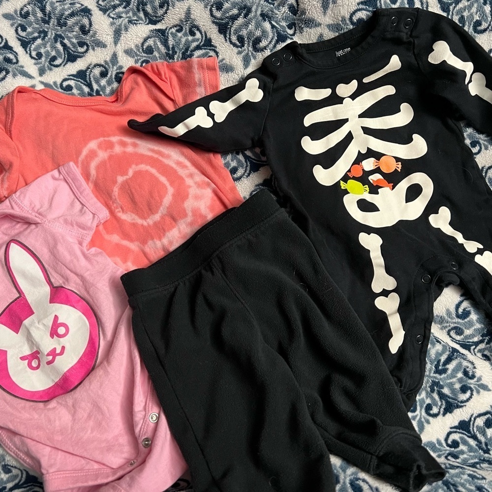 Halloween Fall Baby 3-6 month Skeleton Onesie Black Pants T-shirt Lot